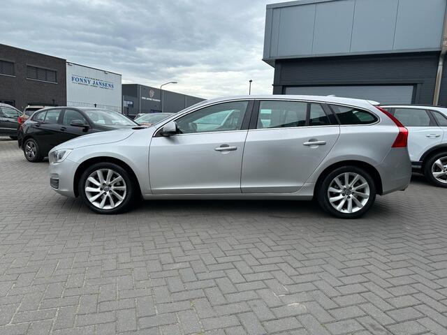 Volvo V60 V60 1.5 T2 Nordic Aut.Navigatie stoelverwarming