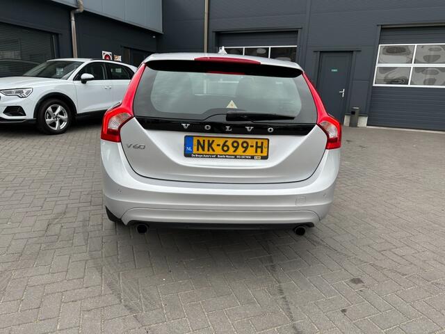 Volvo V60 V60 1.5 T2 Nordic Aut.Navigatie stoelverwarming