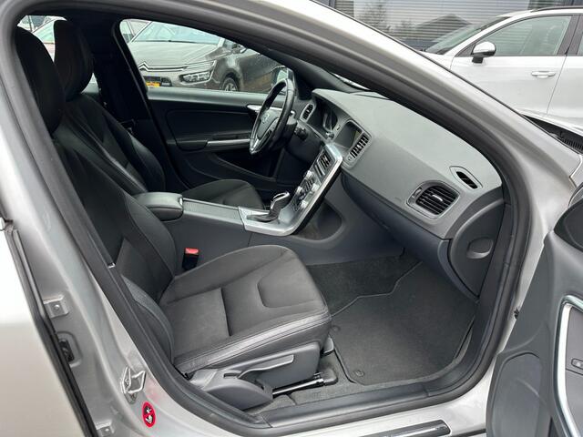 Volvo V60 V60 1.5 T2 Nordic Aut.Navigatie stoelverwarming
