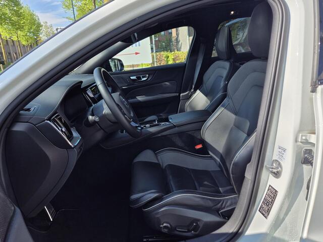 Volvo V60 2.0 T6 Recharge AWD R-Design LongRange/Panodak/Camera/Headup etc.