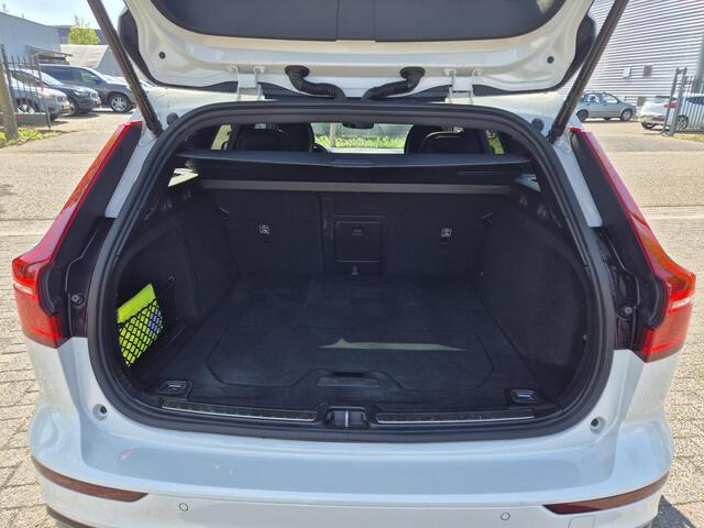 Volvo V60 2.0 T6 Recharge AWD R-Design LongRange/Panodak/Camera/Headup etc.