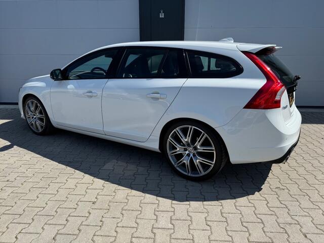 Volvo V60 2.0 T6 AWD POLESTAR 367PK / UKIEKE KM STAND / AUTOMAAT / VOLLEDI