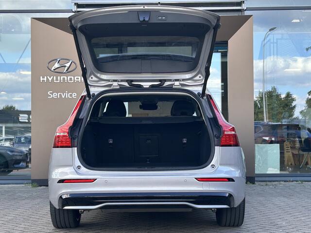 Volvo V60 2.0 T6 Plug-in hybrid AWD Plus Dark