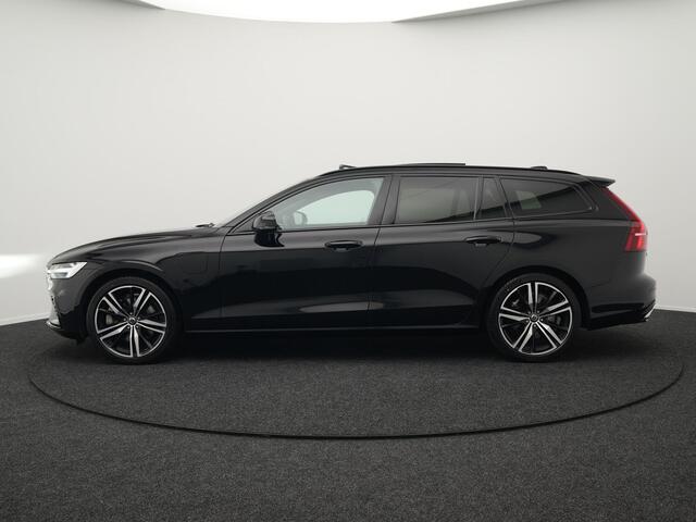 Volvo V60 T6 Recharge AWD R-Design Plug In Hybrid Dealer O.H. PHEV | Panodak | Lederen Sportstoelen Memory | Harman Kardon | Apple Carplay | Navigatie | Camera | L.M. 19" | DAB | Virtual |