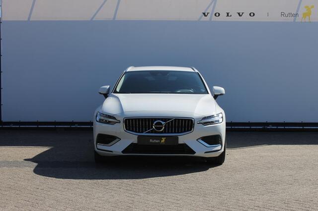 Volvo V60 T6 350PK Plug-in hybrid AWD Plus Bright Long Range / 19" lichtmetalen velgen / Harman Kardon Audio / Adaptieve Cruise Control / Elektrisch verstelbare voorstoelen met geheugen