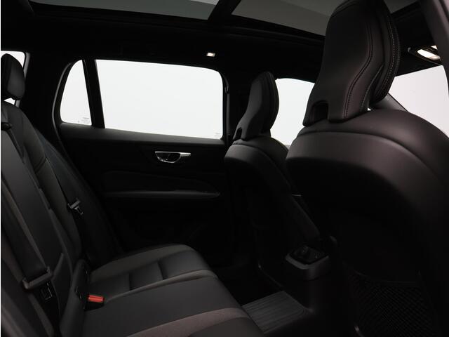 Volvo V60 T6 AWD Plug-in hybrid Plus Dark