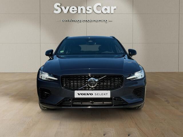Volvo V60 2.0 T6 Plug-in hybrid AWD Plus Dark | Trekhaak | Panoramadak | Sportstoelen | Harman/Kardon |