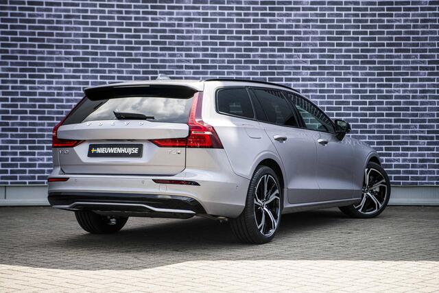 Volvo V60 2.0 T6 Plug-in hybrid AWD Plus Dark | Panoramadak | Head Up Display | Aurora Silver | Donker Glas | 360 Camera | 19" |