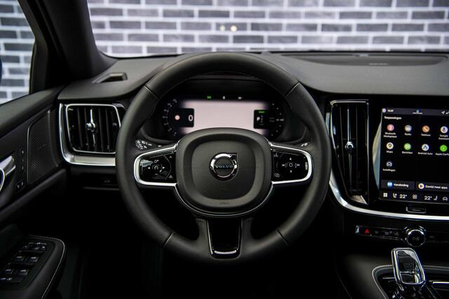Volvo V60 2.0 T6 Plug-in hybrid AWD Plus Dark | Panoramadak | Head Up Display | Aurora Silver | Donker Glas | 360 Camera | 19" |