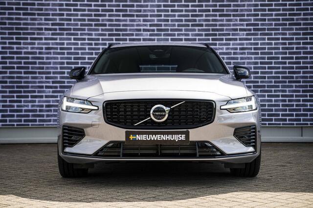 Volvo V60 2.0 T6 Plug-in hybrid AWD Plus Dark | Panoramadak | Head Up Display | Aurora Silver | Donker Glas | 360 Camera | 19" |