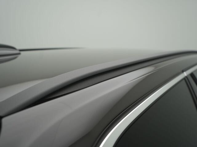 Volvo V60 2.0 B3 Core - RIJKLAARPRIJS - All seasonbanden - DAB+ - Achteruitrijcamera - Keyless Entry & GO - Stoel- en Stuurverwarming