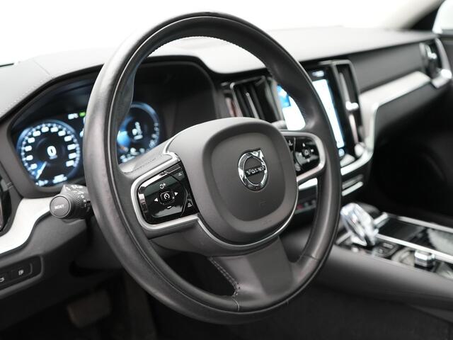 Volvo V60 T6 Recharge AWD Inscription Plug In Hybrid 340pk Dealer O.H. PHEV | Panodak | Lederen Sportstoelen Memory | Trekhaak af Fabriek | Harman Kardon | Navigatie | Apple Carplay | Acam | L.M. 19" | Stoel & Stuurverwarming | DAB | Virtual |