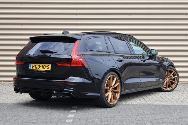 Volvo V60 T6 Plug-in hybrid AWD Ultra Dark | 20" Heico sportvelgen | Bastuck uitlaat | Heico sportveren | Bowers & Wilkins