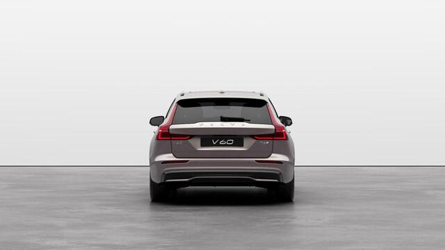 Volvo V60 2.0 T6 Plug-in hybrid AWD Plus Dark | Verwacht Nov. 2025 | Head-Up Display | 360º Camera | 19" Lichtmetalen Wielen | Premium Audio by Harman Kardon | Nappa Lederen Contourstoelen |