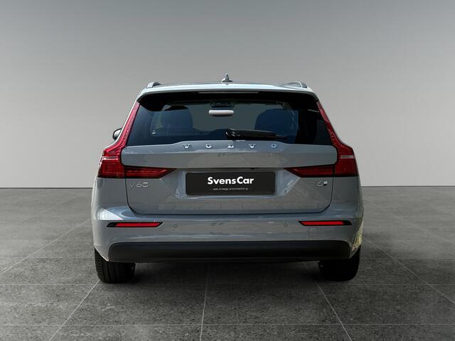 Volvo V60 2.0 T6 Plug-in hybrid AWD Essential | Stoel- en stuurwiel verwarming | Dode hoek detectie | Achteruitrijcamera |