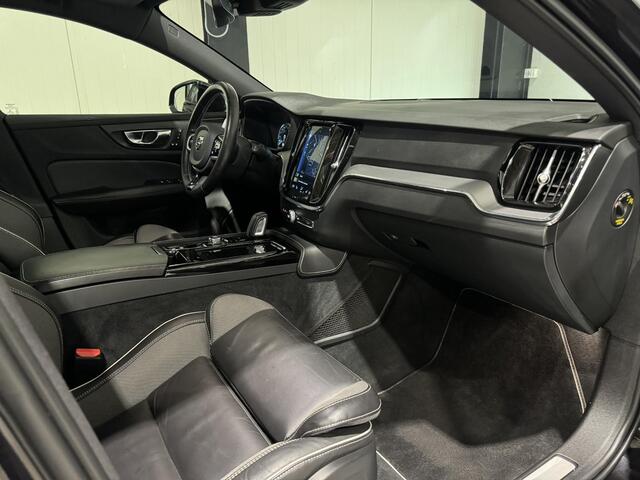 Volvo V60 2.0 T6 Twin Engine AWD R-Design Aut. | panorama | leder | navi |