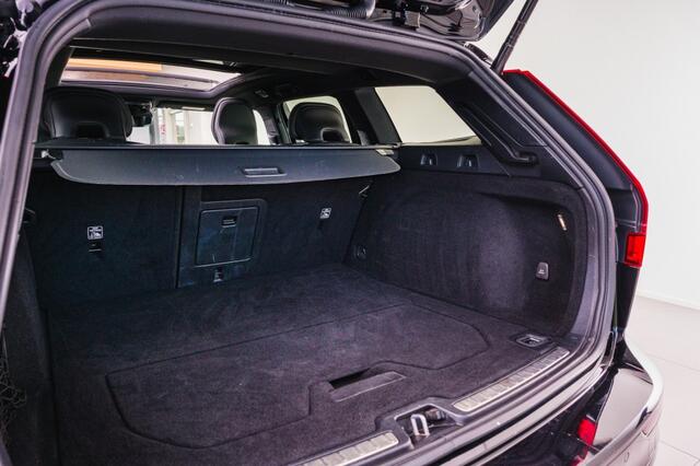 Volvo V60 T6 AWD Plug-in Hybrid R-Design