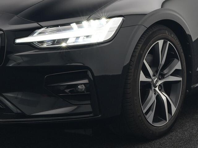 Volvo V60 B4 R-Design Automaat 198pk | Panodak | Adaptive Cruise | Camera | Lederen Sportstoelen Memory & Verwarmd | Pilot Assist | Blis | Navigatie | Stuurverwarming | Virtual | DAB |