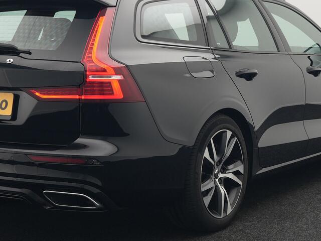 Volvo V60 B4 R-Design Automaat 198pk | Panodak | Adaptive Cruise | Camera | Lederen Sportstoelen Memory & Verwarmd | Pilot Assist | Blis | Navigatie | Stuurverwarming | Virtual | DAB |