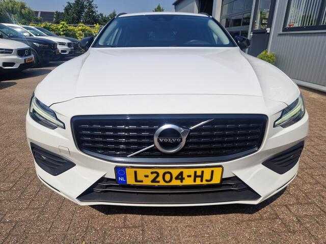 Volvo V60 2.0 B3 Momentum Advantage NL Auto | Cam | Blis | Adaptive Cr Pilot Assist