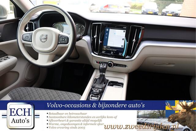 Volvo V60 2.0 T4 190 pk Aut. Momentum Pro, Panoramadak, 19 inch, Apple CarPlay