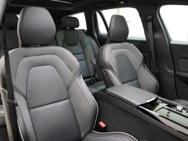 Volvo V60 T6 350pk AWD Plus Dark / Panorama dak / Contour stoelen / Camera rondom / Harman en Kardon audio / Trekhaak /