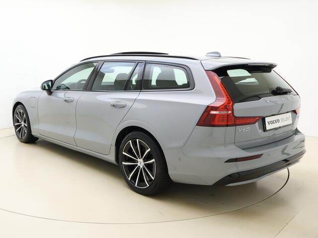 Volvo V60 T6 350pk AWD Plus Dark / Panorama dak / Contour stoelen / Camera rondom / Harman en Kardon audio / Trekhaak /