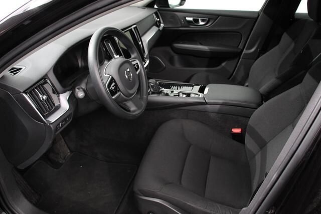 Volvo V60 2.0 T6 Recharge AWD R-Design | Navigatie | Harmon Kardon | Camera | Adaptive Cruise Control | 19 Inch Lichtmetalen Velgen |