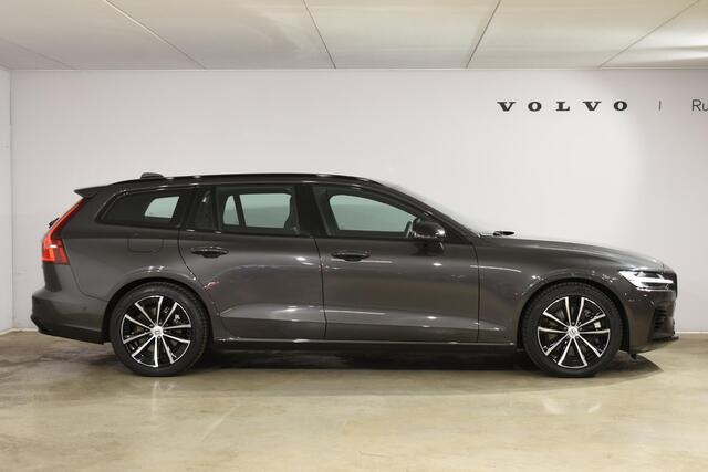 Volvo V60 T6 350PK Automaat Plug-in Hybrid AWD Plus Dark / Navigatie / 360 Camera / Panorama Dak / Adaptieve Cruise Control / Harman Kardon / Elektrische Stoelen / LM Velgen / Trekhaak /