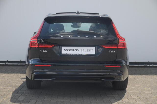 Volvo V60 T6 350PK Automaat Plug-in Hybrid AWD Plus Dark / Adaptive cruise control / Elektrische stoelen / Harman Kardon audio / Trekhaak / Pilot assist / BLIS / Stoel en stuur verwarming / Elektrische achterklep / Parkeersensoren met 360 camera / Google infotainme