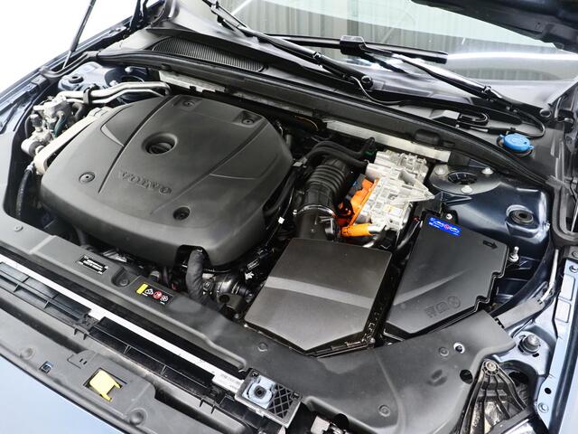 Volvo V60 2.0 T6 Twin Engine AWD Inscription | Panoramadak | Trekhaak | Camera | Memory | LED | Carplay