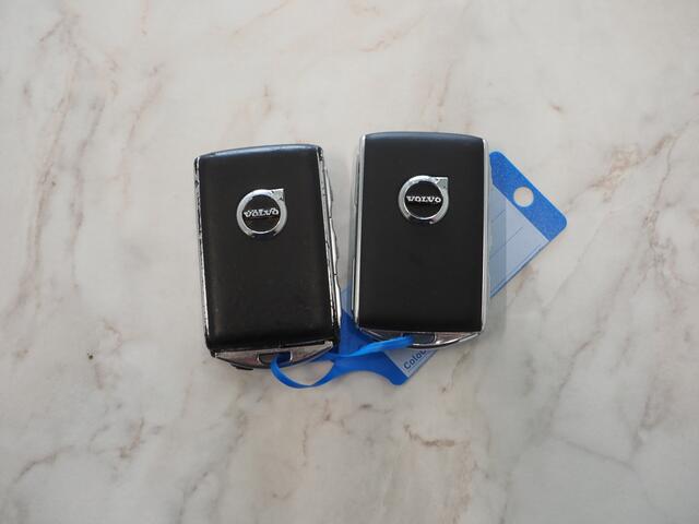 Volvo V60 2.0 T6 Twin Engine AWD Inscription | Panoramadak | Trekhaak | Camera | Memory | LED | Carplay