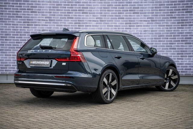 Volvo V60 2.0 T6 Plug-in hybrid AWD Ultimate Bright | Panoramadak | Gelamineerd Glas | 360 Camera | Head-up display | Adaptieve Cruise Control | Verwarmbaar Stuurwiel | Harman & Kardon Sound