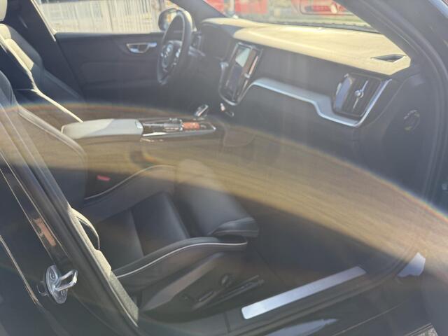 Volvo V60 2.0 T6 350 pk Long Range Plus Dark