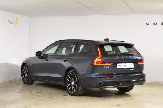 Volvo V60 T6 350PK Automaat Plug-in Hybrid AWD Plus Dark / Navigatie / 360 Camera / Harman Kardon / Stuur & Stoelverwarming / LM Velgen / Trekhaak