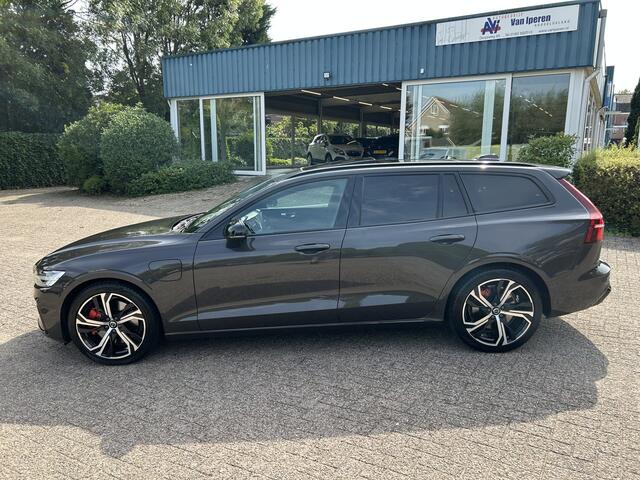 Volvo V60 2.0 T6 Plug-in hybrid AWD Plus Dark Ned. auto
