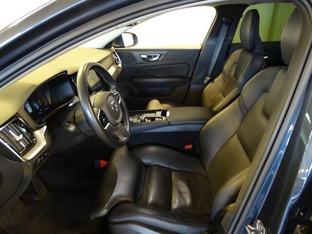 Volvo V60 2.0 T8 Twin Engine AWD Inscription | Trekhaak | Stuurverwarming