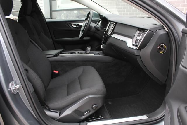 Volvo V60 2.0 B3 Business Pro / Carplay / Camera / N.A.P.