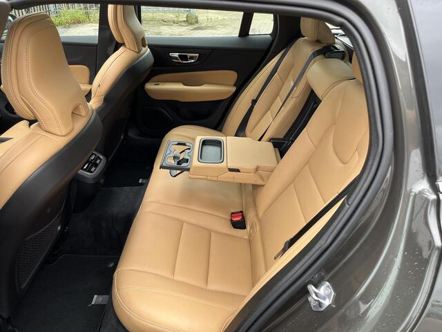 Volvo V60 2.0 B4 Inscription | Panoramadak | Harman kardon Audio | Head-up display | Stoel verwarming en verkoeling | 360 camera