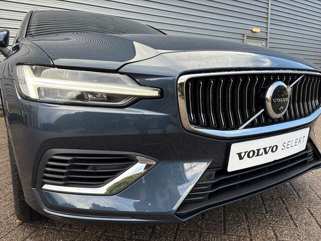 Volvo V60 T6 350PK Automaat Recharge AWD Plus Bright | ACC | Panoramadak | 360 camera | Stuurverwarming | 19"LMV | Elektr. stoel