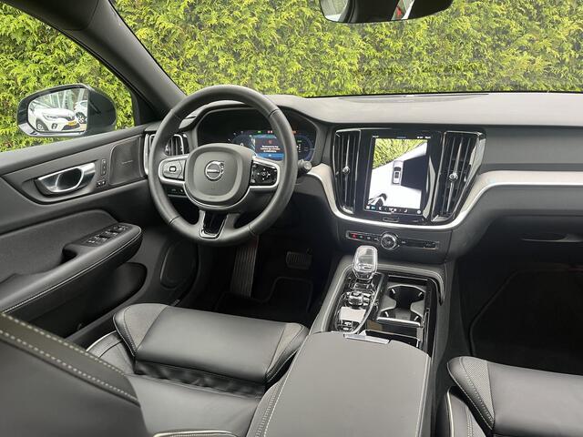 Volvo V60 T6 Plug-in hybrid AWD Plus Dark Pilot Assist | Trekhaak | H&K Audio | 360 Camera