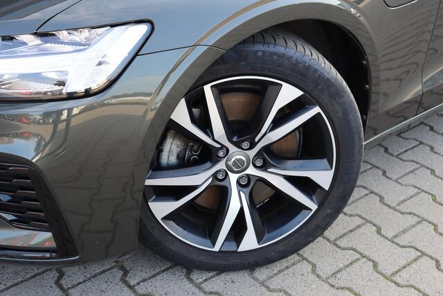 Volvo V60 2.0 T6 Twin Engine AWD R-Design | Pano | Camera | H/K | Memory |