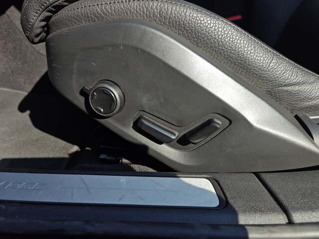 Volvo V60 T6 Recharge AWD Inscription | Rijklaarprijs | Trekhaak | Pano dak |