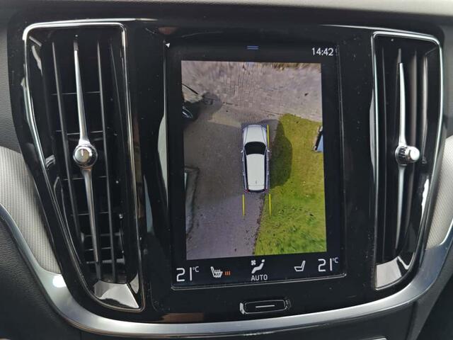 Volvo V60 T8 Twin Engine AWD R-Design | Rijklaarprijs | Trekhaak |