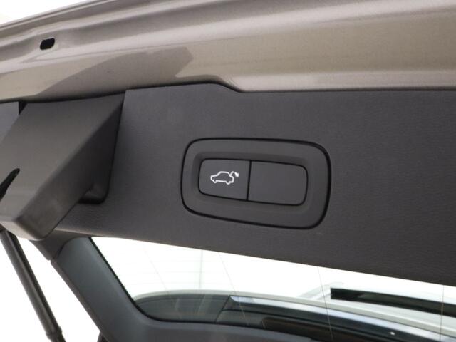 Volvo V60 T6 310pk AWD Inscription / Bowers&Wilkins Audio / Stoelventilatie / Head-Up / Panoramadak / Elektr. Stoelen / 360 Camera / Adapt. Cruise / BLIS / DAB / Elektr. Achterklep /