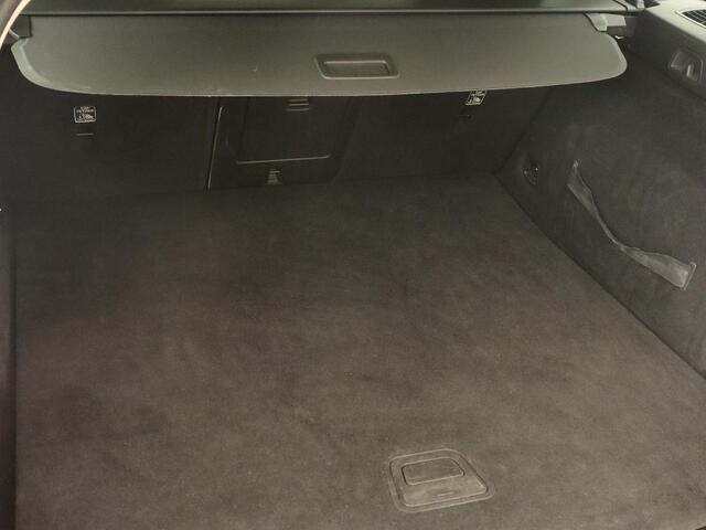 Volvo V60 2.0 D4 Momentum | Carplay | Half leder | Navigatie | Full LED | Digital Cockpit | Parkeerverwarming | Climate control | Parkeerhulp | Cruise control