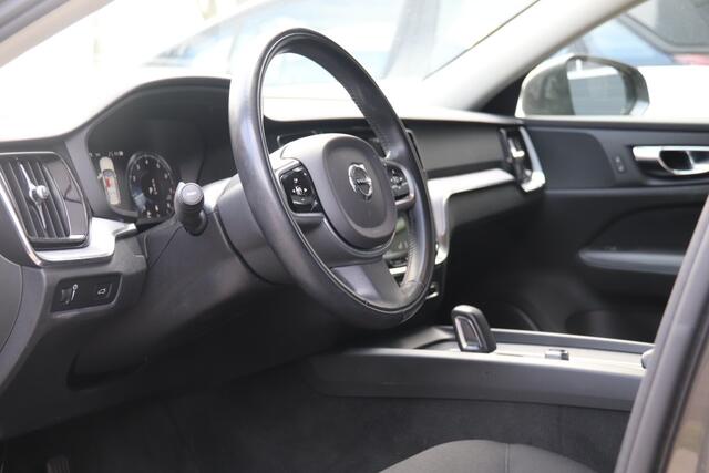 Volvo V60 2.0 B3 Momentum Advantage, Stoel & Stuurverwarming, Navi, Camera