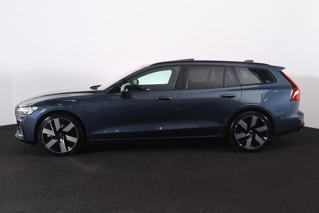 Volvo V60 T6 Recharge AWD Plus Dark - LONG RANGE - Panorama/schuifdak - IntelliSafe Assist & Surround - 360º Camera - Harman/Kardon audio - Adaptieve LED koplampen - Verwarmde voorstoelen, stuur & achterbank - Parkeersensoren voor & achter - Elektr. bedienb. voorst