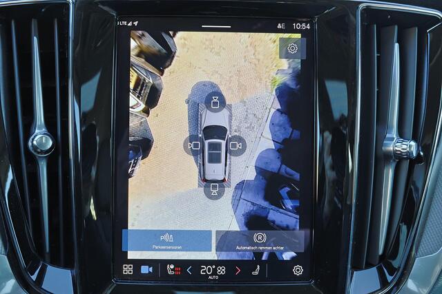 Volvo V60 T6 Recharge AWD Plus Dark - LONG RANGE - IntelliSafe Assist & Surround - 360º Camera - Harman/Kardon audio - Adaptieve LED koplampen - Verwarmde voorstoelen, stuur & achterbank - Parkeersensoren voor & achter - Elektr. bedienb. voorstoelen met geheugen -