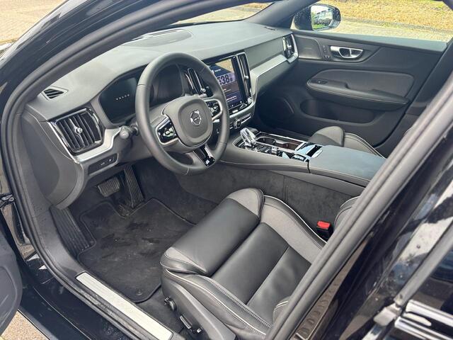 Volvo V60 2.0 T6 Plug-in hybrid AWD Plus Dark | 360 Camera | Memoryseats | Trekhaak